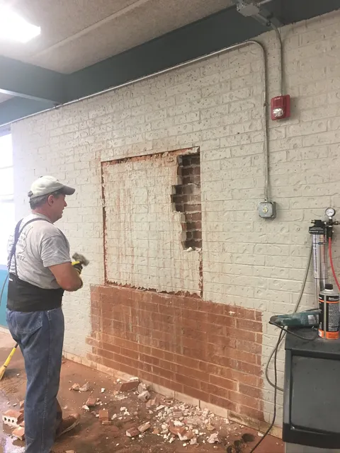 How to Know When a Masonry Crack Needs Repair